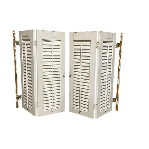 Vintage Bi fold Interior 18”x 26”Wood Window Plantation White Shutters Old - Picture 4 of 4